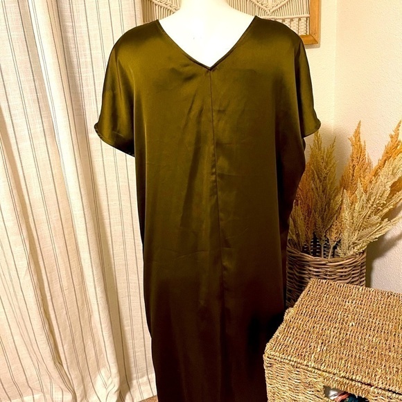 Worthington Olive Green Satin XS Dress. Deep V in Front and Back. Very Flowy - Picture 2 of 2